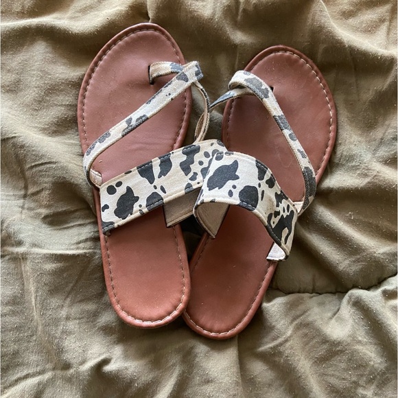 Cow sandals - Picture 1 of 3